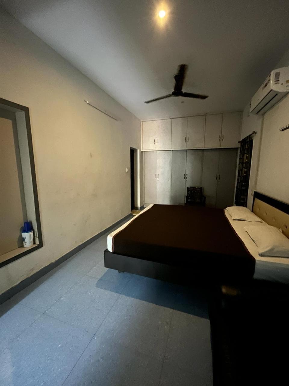 The Alp Hotel マドゥライ エクステリア 写真